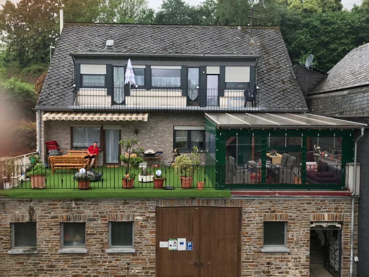 Beim Winzer Apartment Zell an der Mosel Luaran gambar