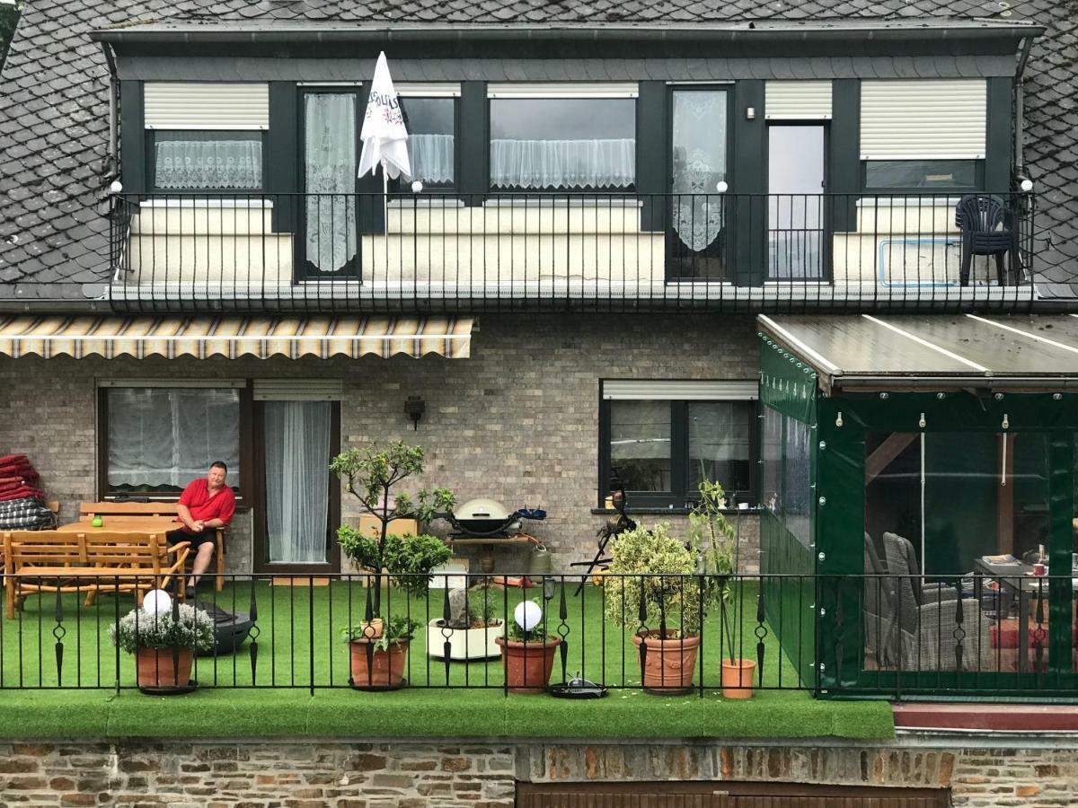 Beim Winzer Apartment Zell an der Mosel Luaran gambar